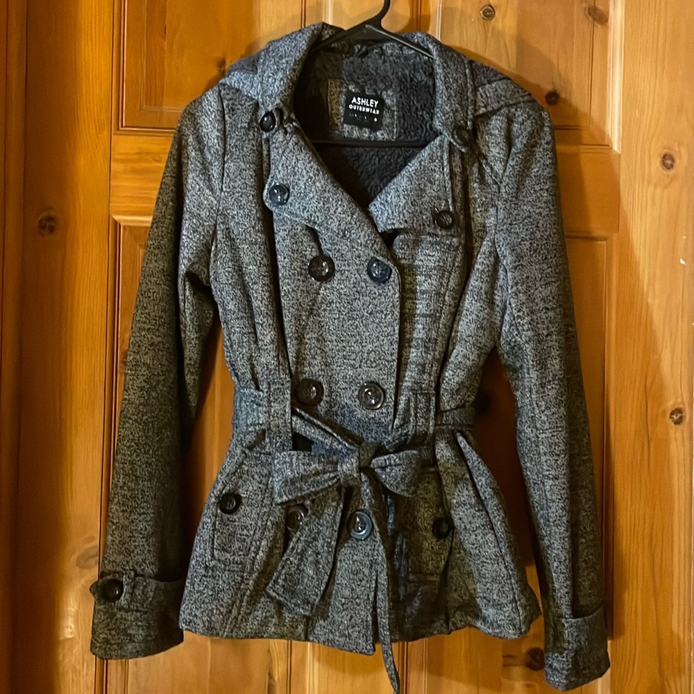 EUC size Large thick, warm, & soft Double breasted winter coat with hood